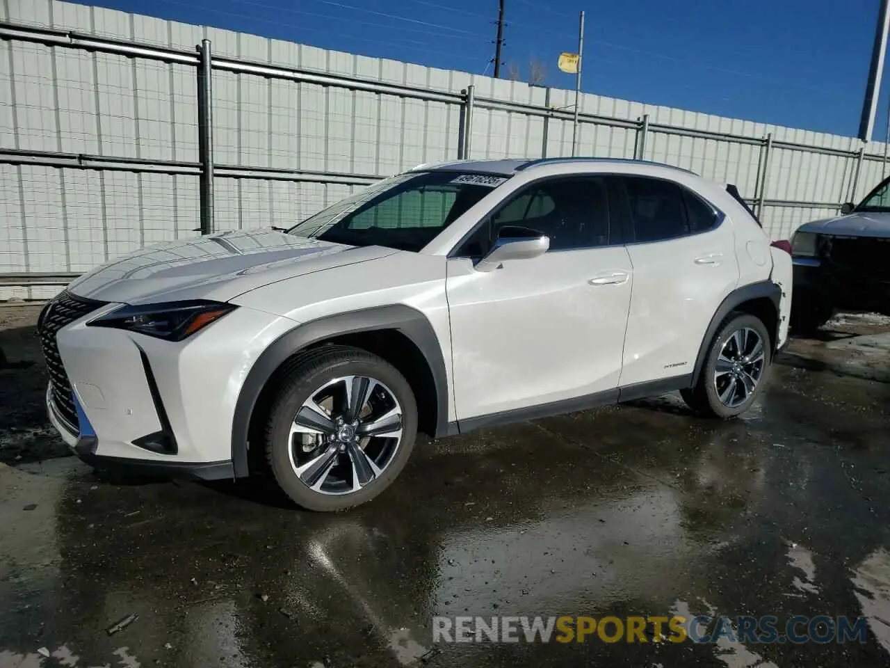 1 Photograph of a damaged car JTHP9JBH4M2038336 LEXUS UX 250H 2021