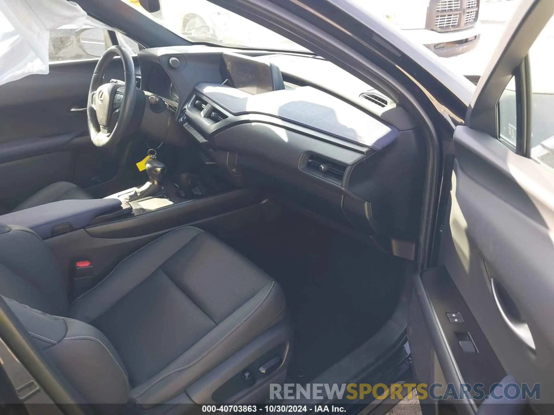 5 Photograph of a damaged car JTHP9JBH7M2047970 LEXUS UX 250H 2021