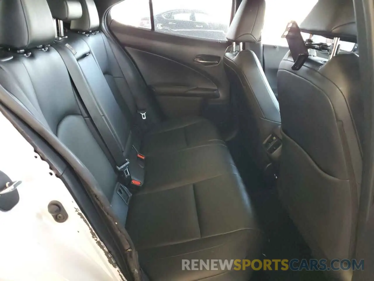 11 Photograph of a damaged car JTHP9JBH8M2054250 LEXUS UX 250H 2021