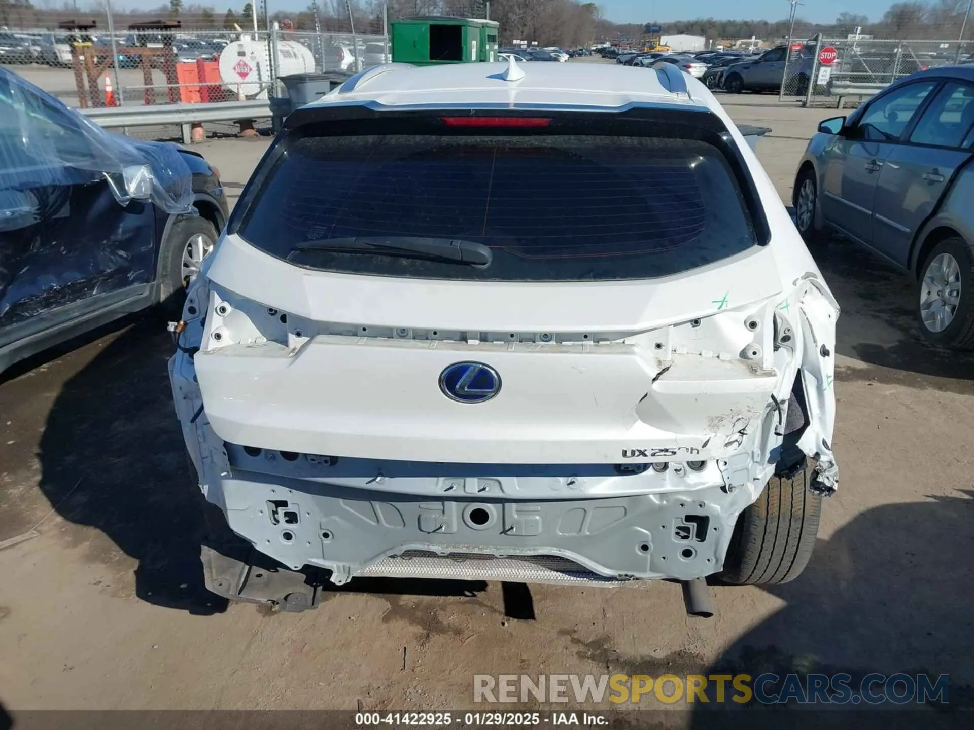 16 Photograph of a damaged car JTHP9JBH9M2051101 LEXUS UX 250H 2021