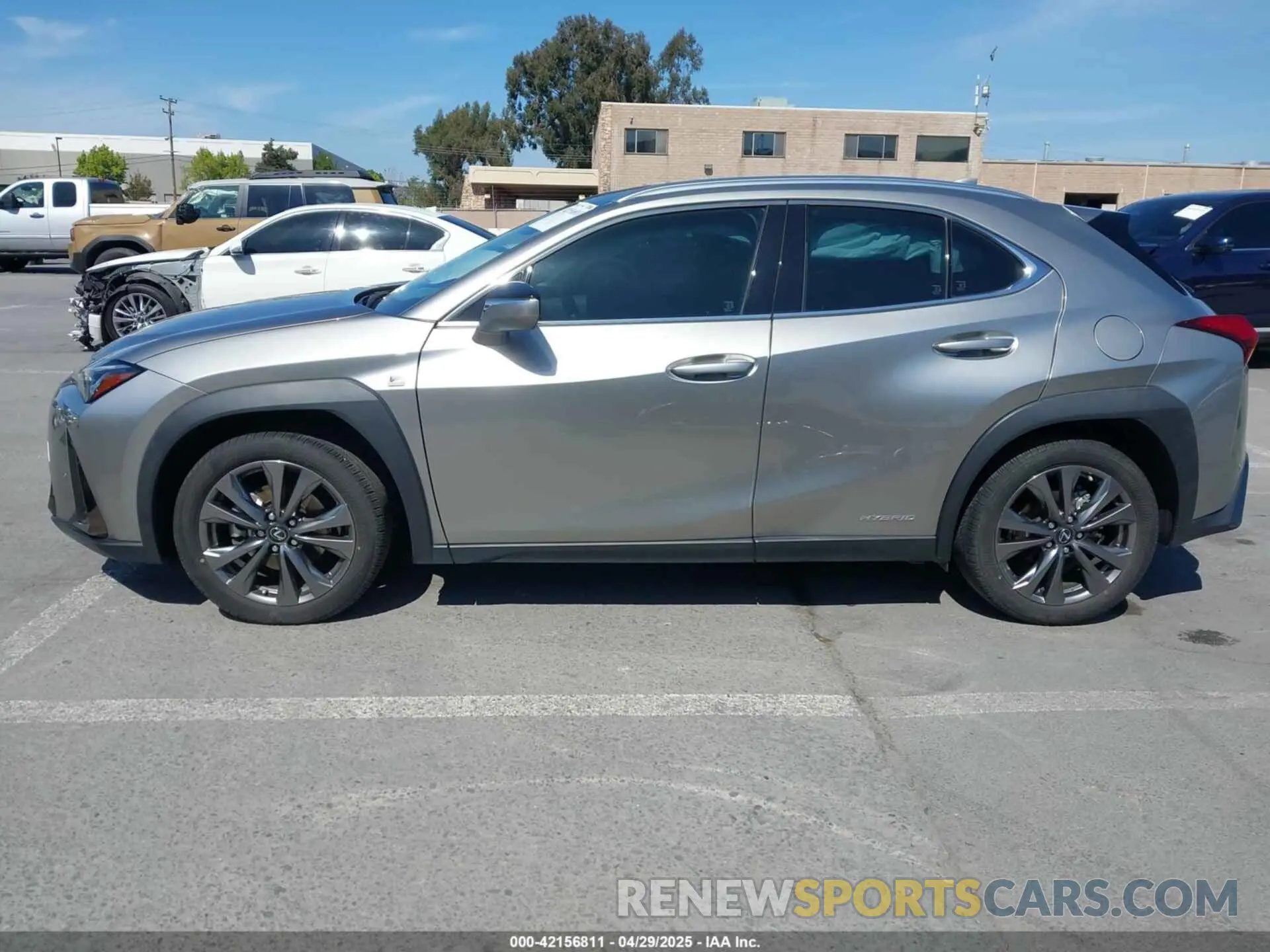 14 Photograph of a damaged car JTHR9JBH0M2037127 LEXUS UX 250H 2021