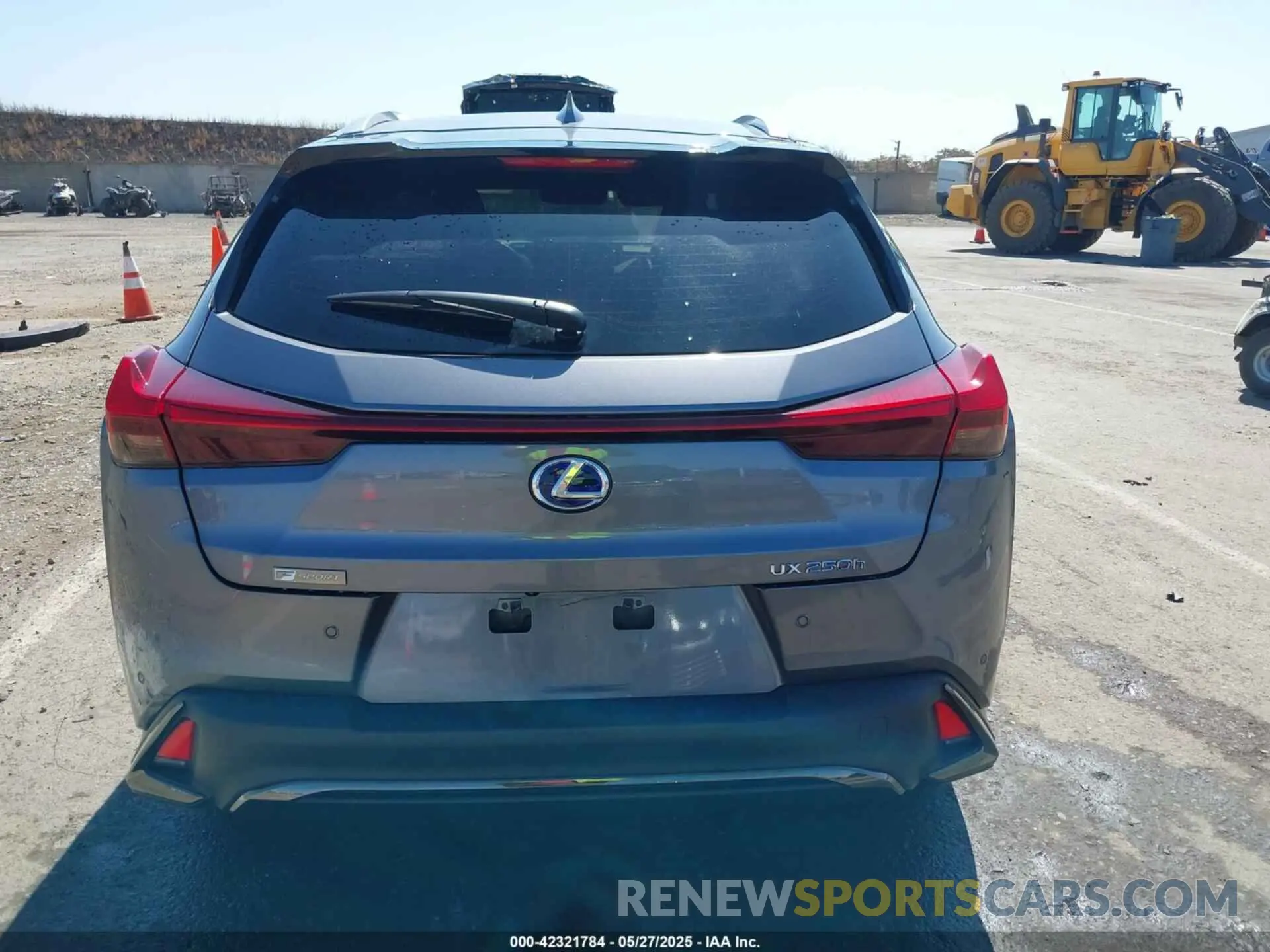 17 Photograph of a damaged car JTHR9JBH3M2052706 LEXUS UX 250H 2021