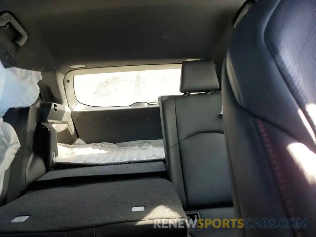 10 Photograph of a damaged car JTHR9JBH7M2050957 LEXUS UX 250H 2021