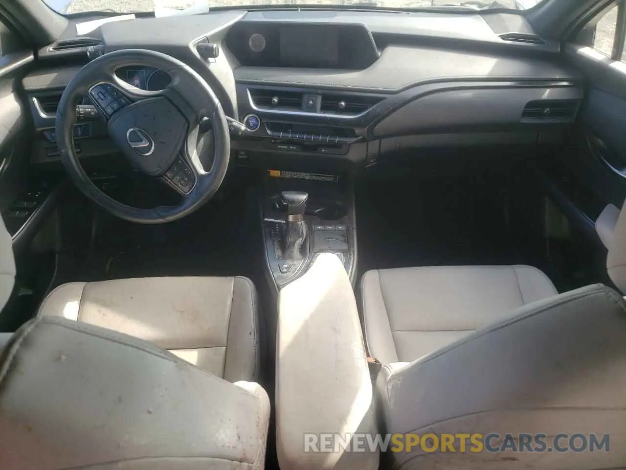 8 Photograph of a damaged car JTHX9JBH0M2053576 LEXUS UX 250H 2021