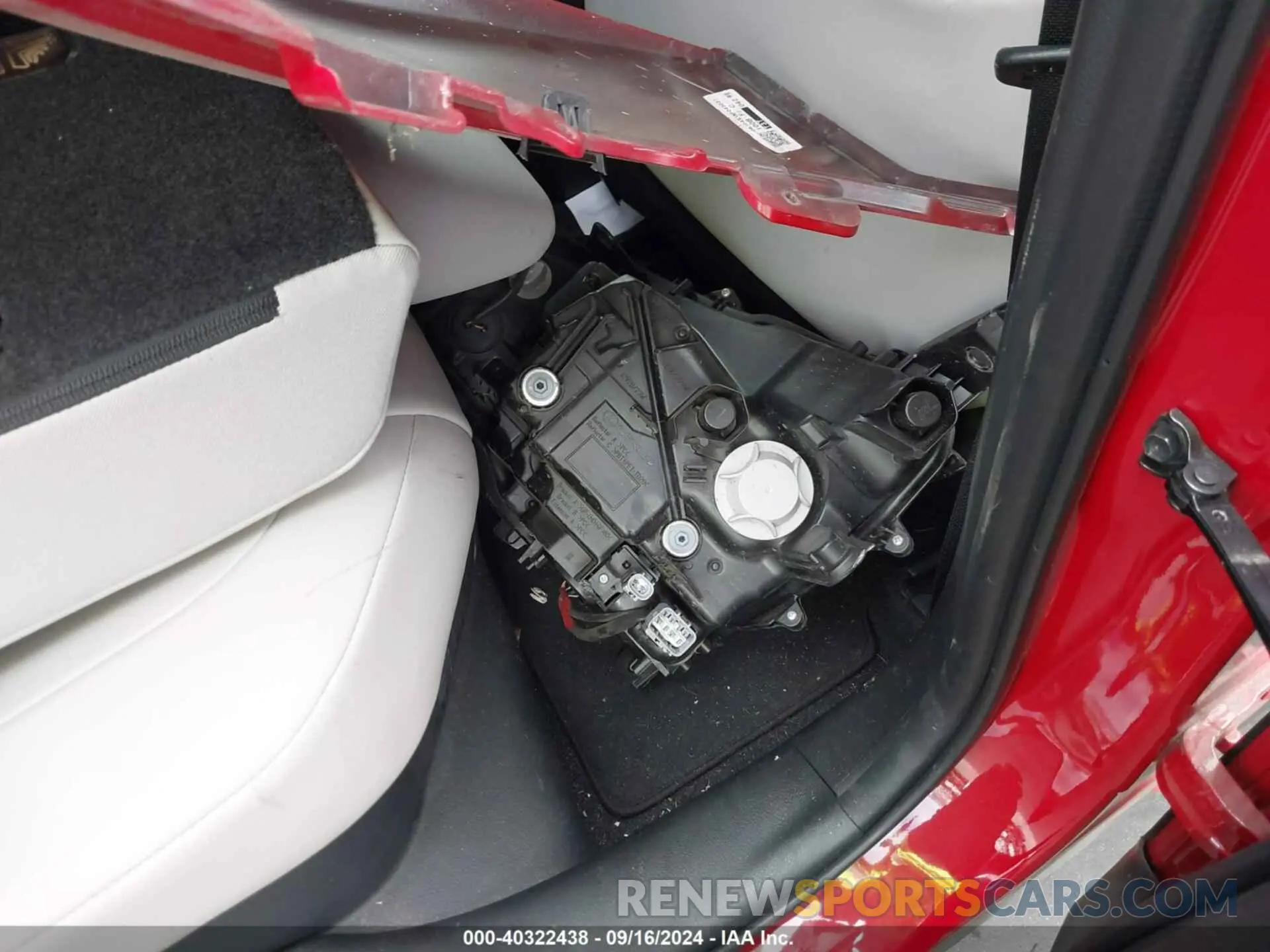 21 Photograph of a damaged car JTHX9JBH2M2049464 LEXUS UX 250H 2021