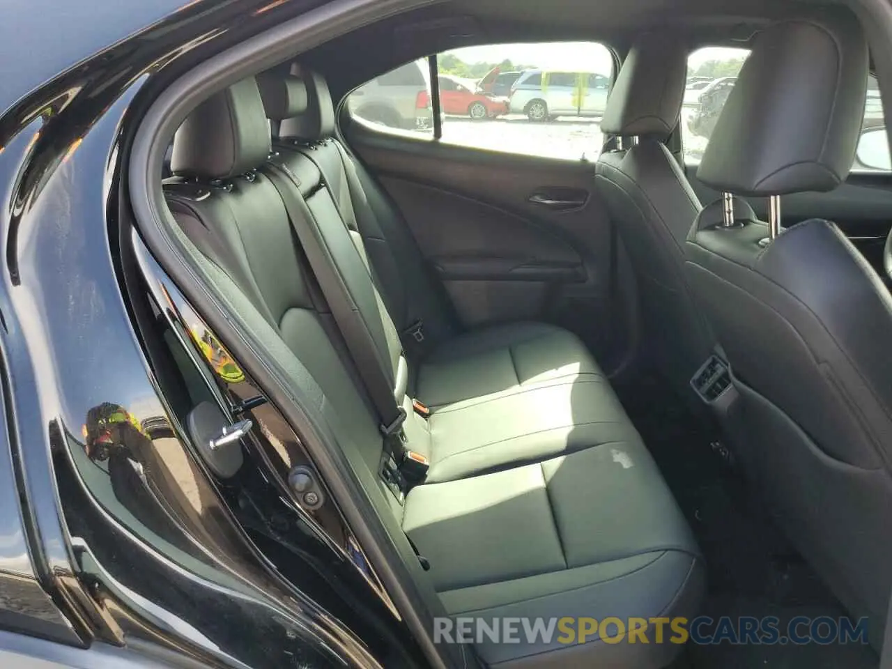 11 Photograph of a damaged car JTHX9JBH2M2049657 LEXUS UX 250H 2021