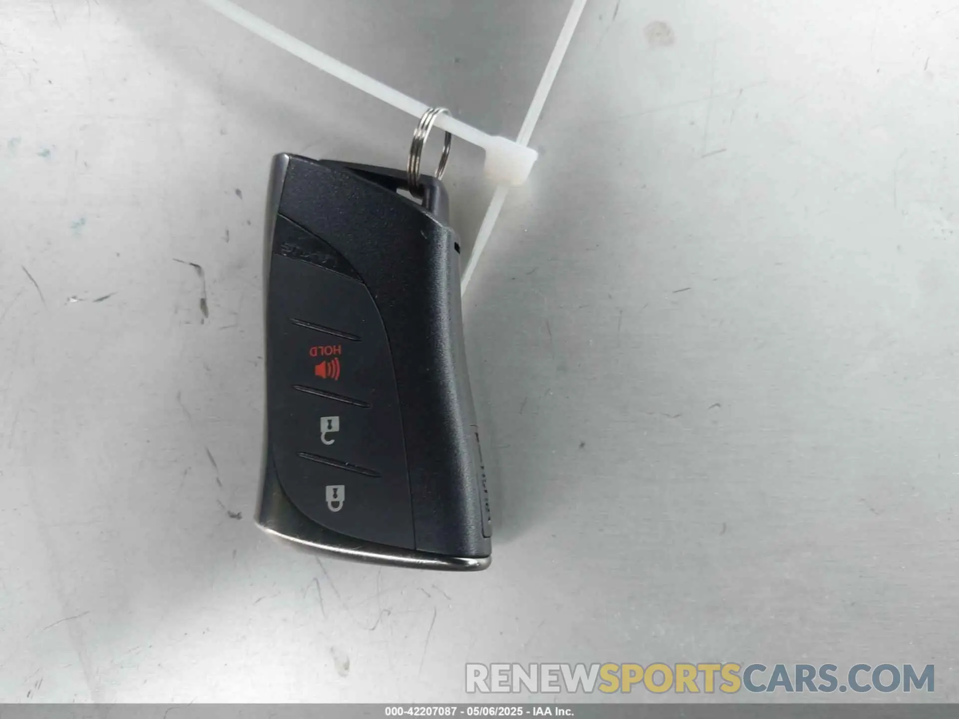 11 Photograph of a damaged car JTHX9JBH5M2038636 LEXUS UX 250H 2021