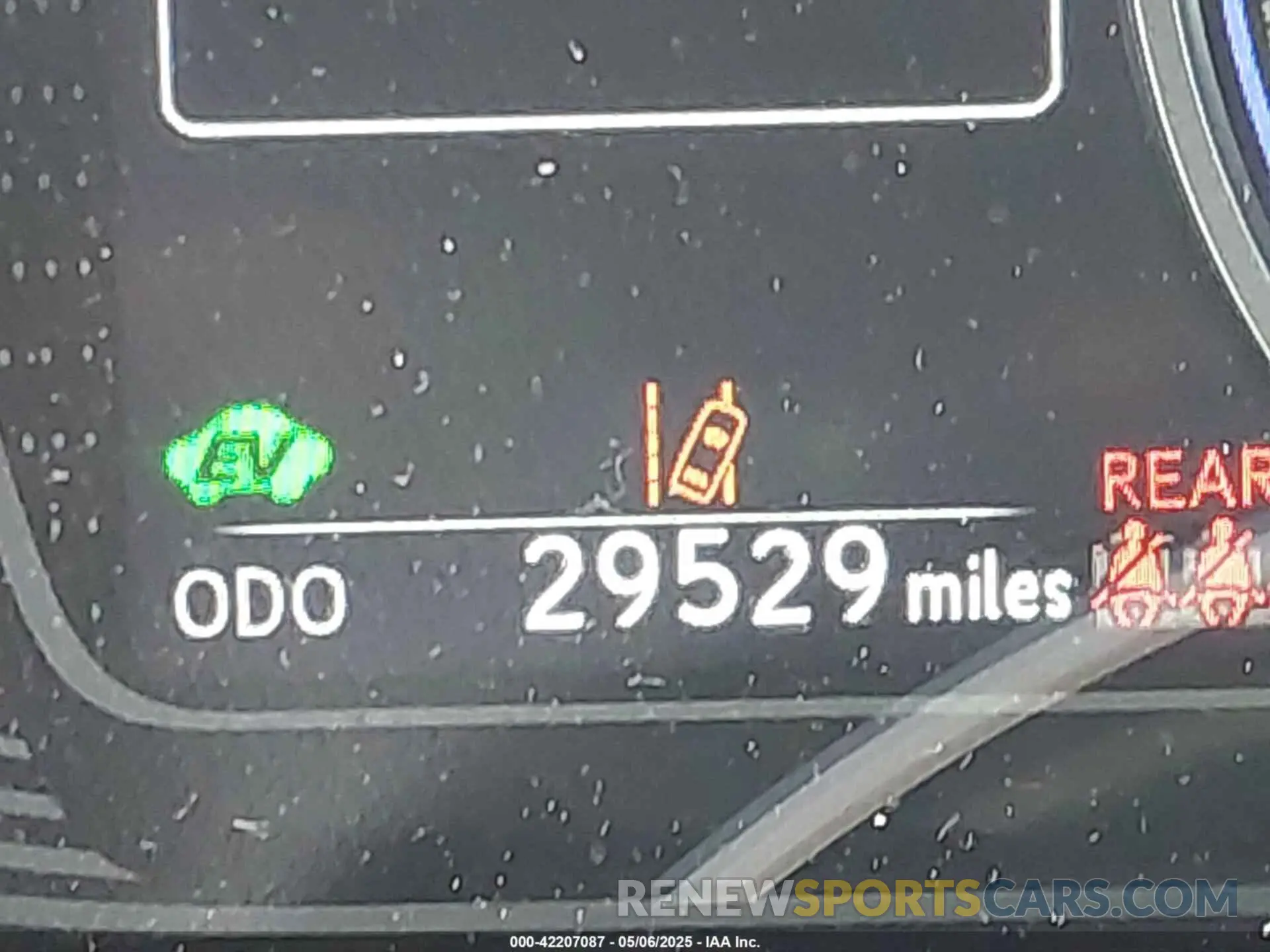 16 Photograph of a damaged car JTHX9JBH5M2038636 LEXUS UX 250H 2021