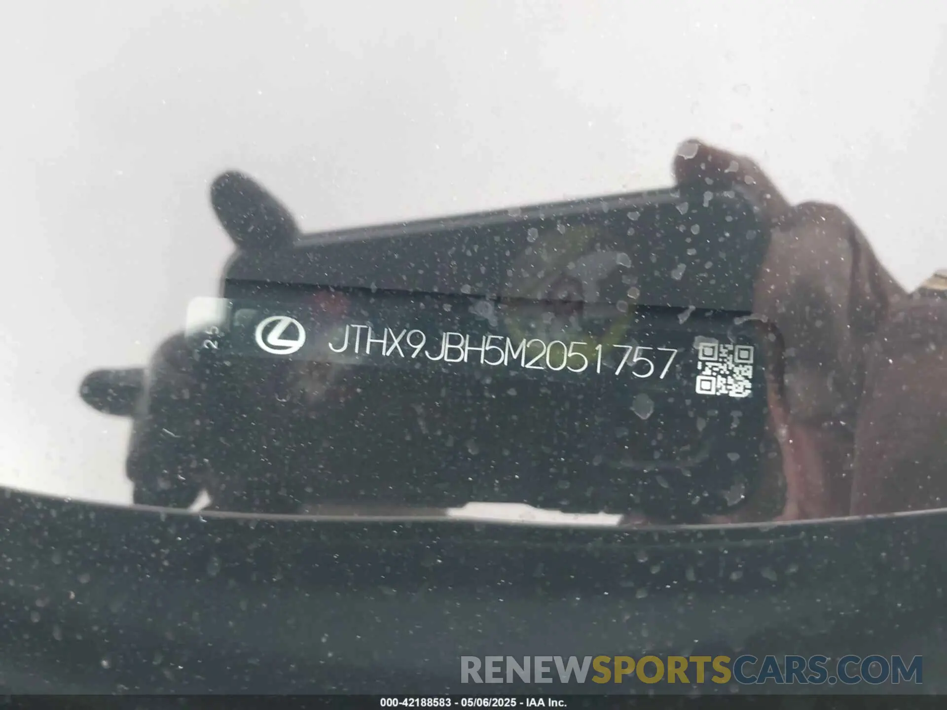 9 Photograph of a damaged car JTHX9JBH5M2051757 LEXUS UX 250H 2021