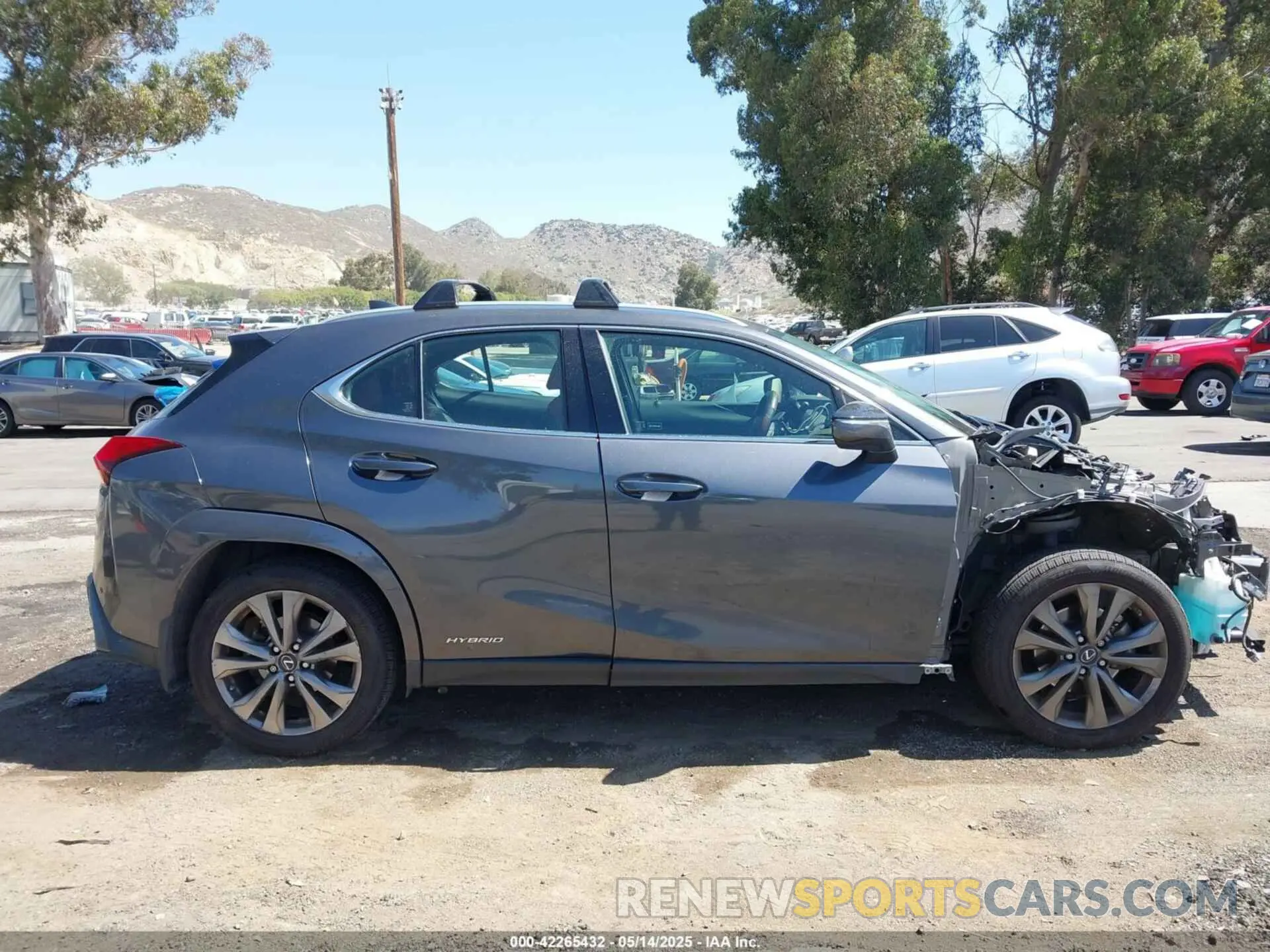 14 Photograph of a damaged car JTHE9JBHXN2057109 LEXUS UX 250H 2022
