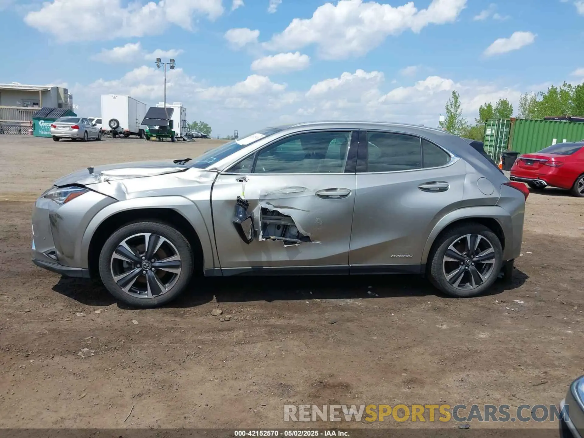 14 Photograph of a damaged car JTHP9JBHXN2054896 LEXUS UX 250H 2022