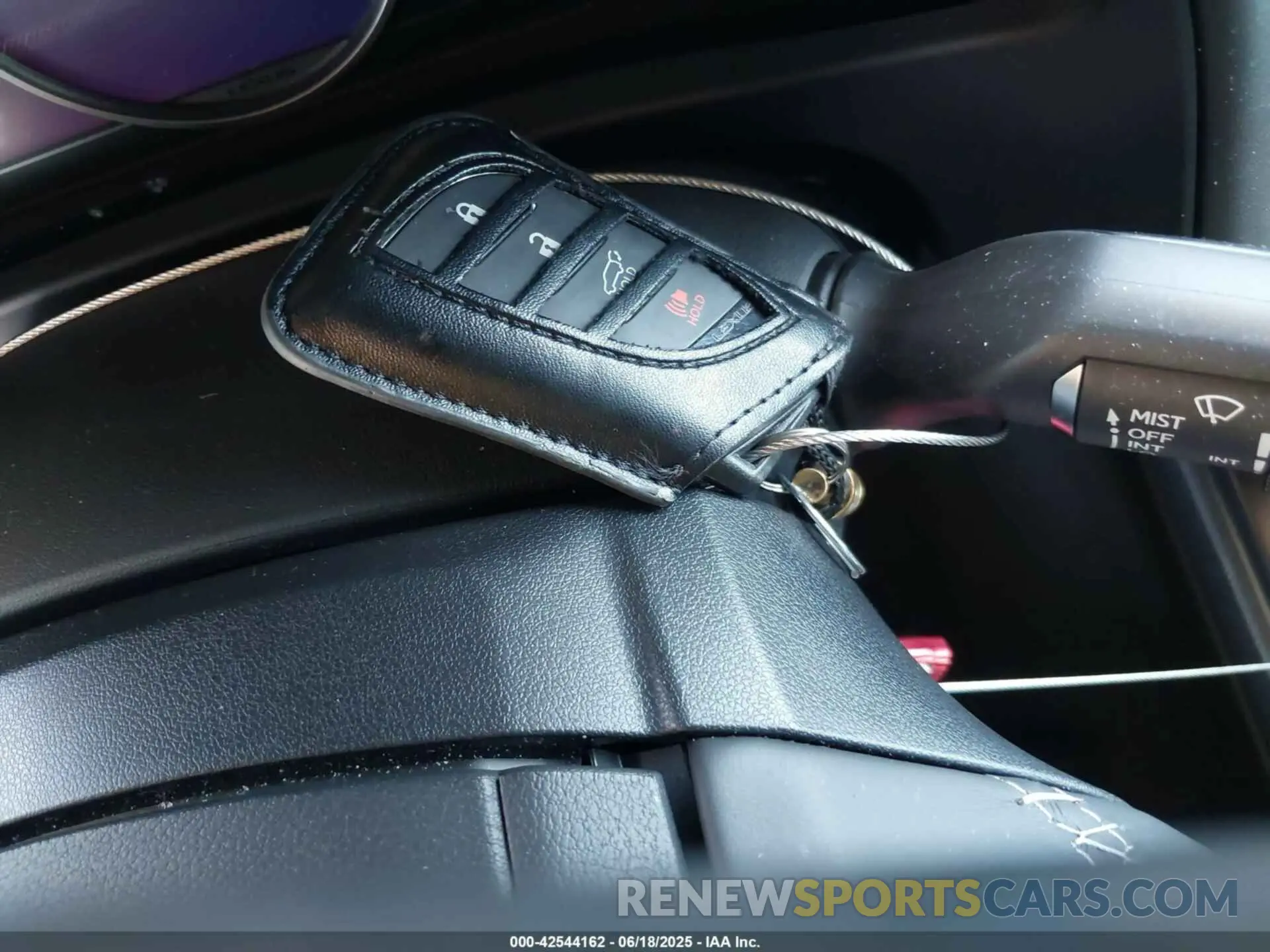 11 Photograph of a damaged car JTHX9JBH1N2062367 LEXUS UX 250H 2022