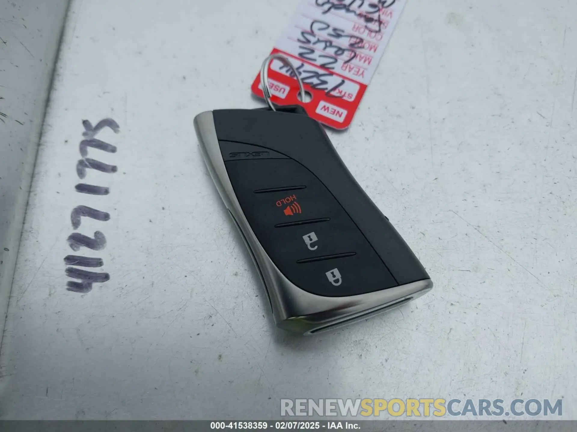 11 Photograph of a damaged car JTHX9JBH5N2056118 LEXUS UX 250H 2022