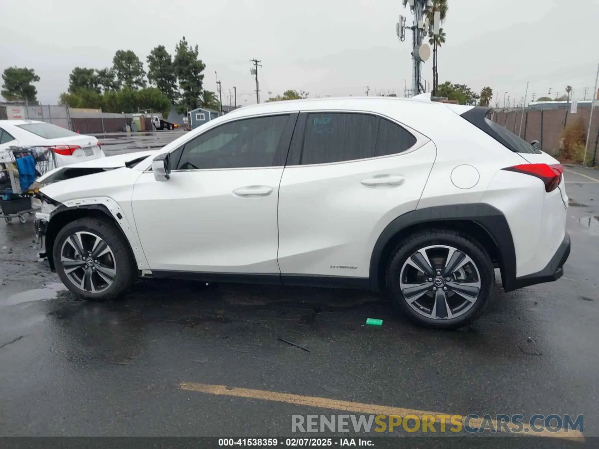 15 Photograph of a damaged car JTHX9JBH5N2056118 LEXUS UX 250H 2022