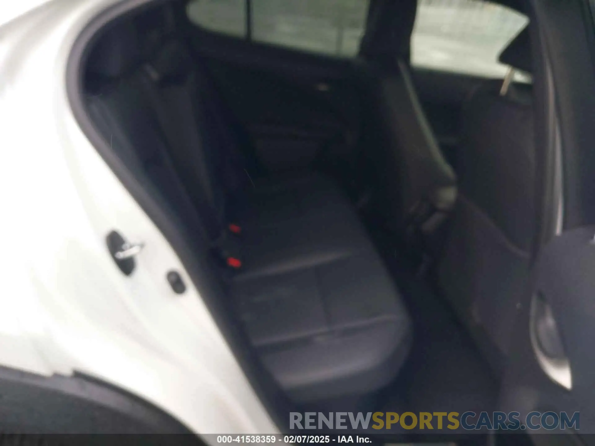 8 Photograph of a damaged car JTHX9JBH5N2056118 LEXUS UX 250H 2022