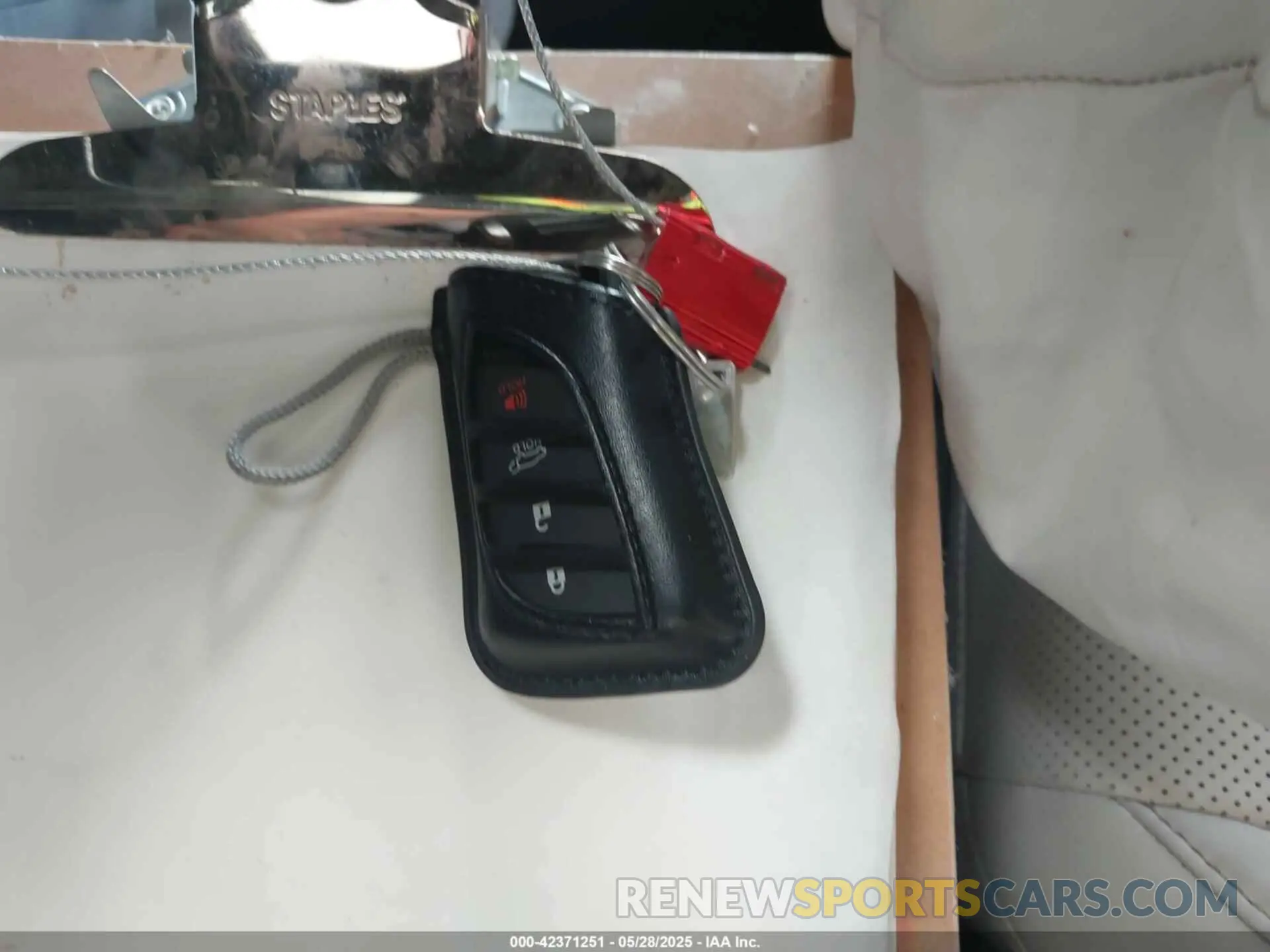 11 Photograph of a damaged car JTHP6JBH1P2141792 LEXUS UX 250H 2023