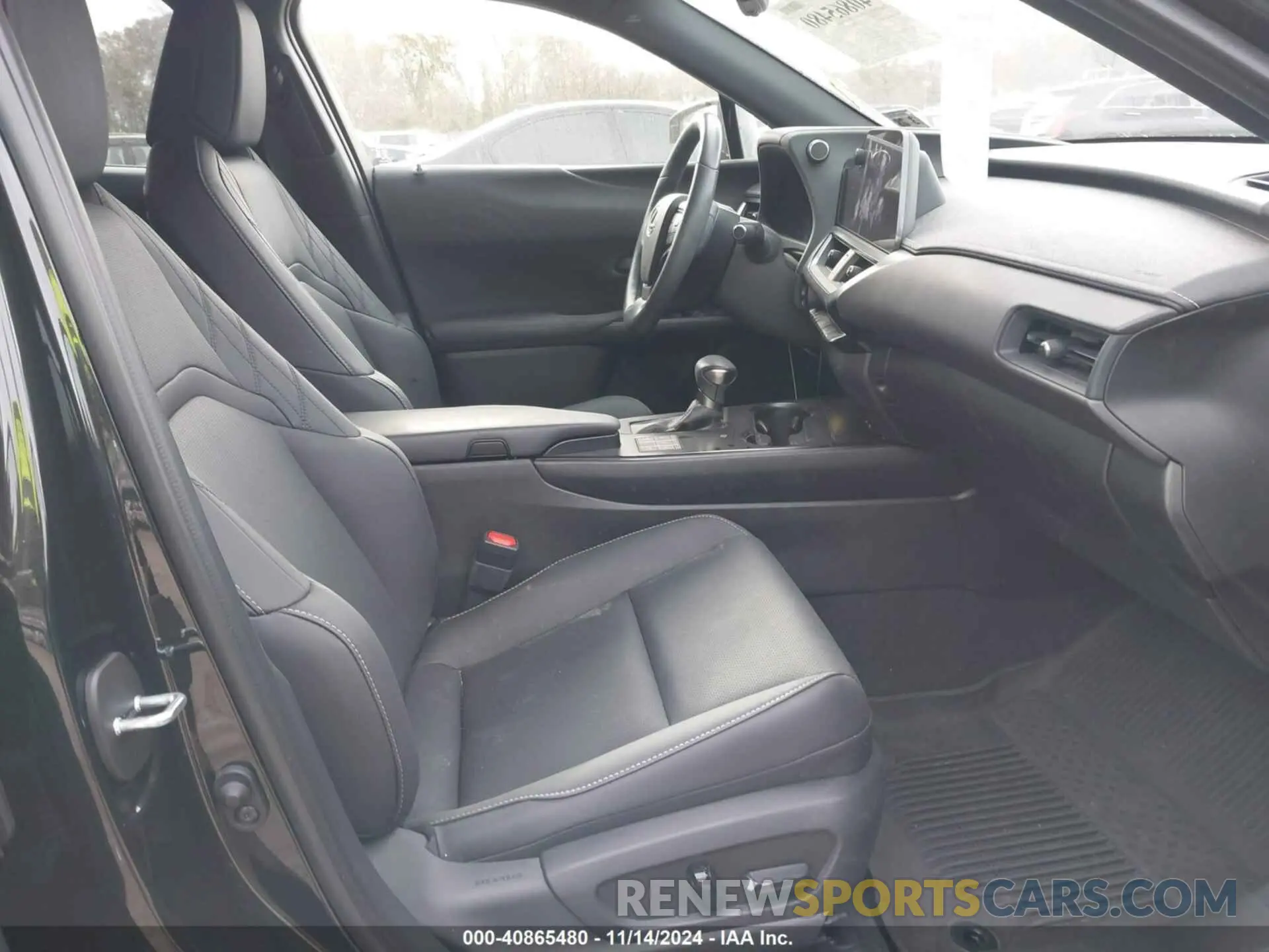 5 Photograph of a damaged car JTHP9JBH1P2068284 LEXUS UX 250H 2023
