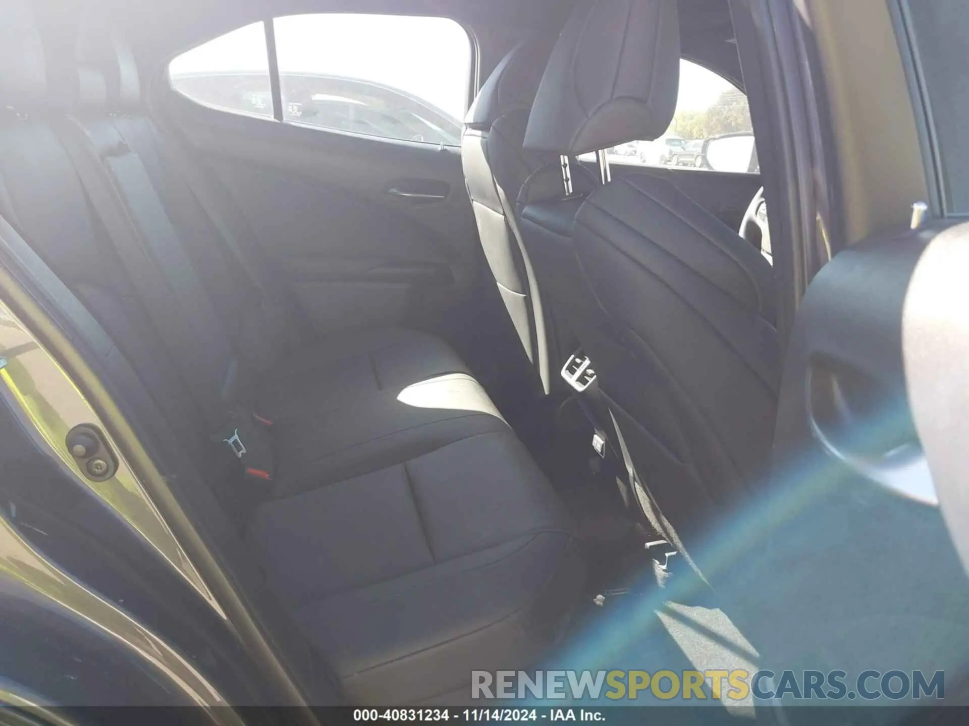 8 Photograph of a damaged car JTHR6JBH3P2145772 LEXUS UX 250H 2023