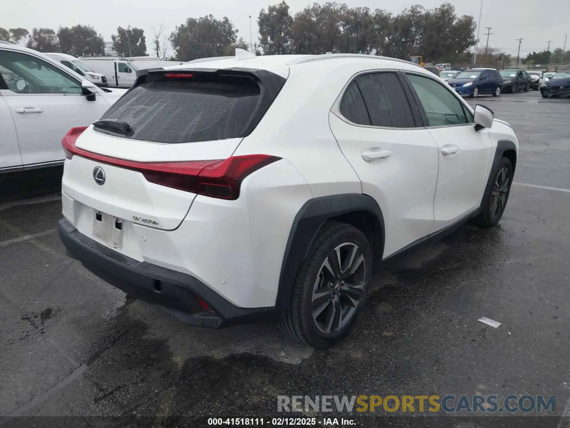 4 Photograph of a damaged car JTHX6JBH3P2144998 LEXUS UX 250H 2023