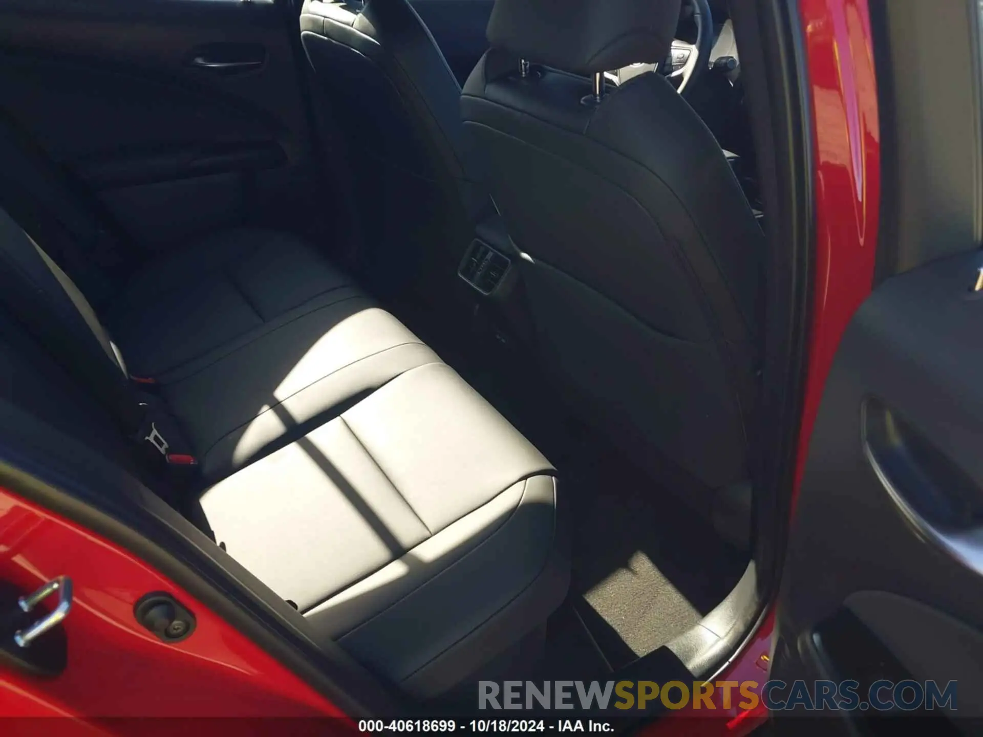 8 Photograph of a damaged car JTHX9JBH1P2070181 LEXUS UX 250H 2023