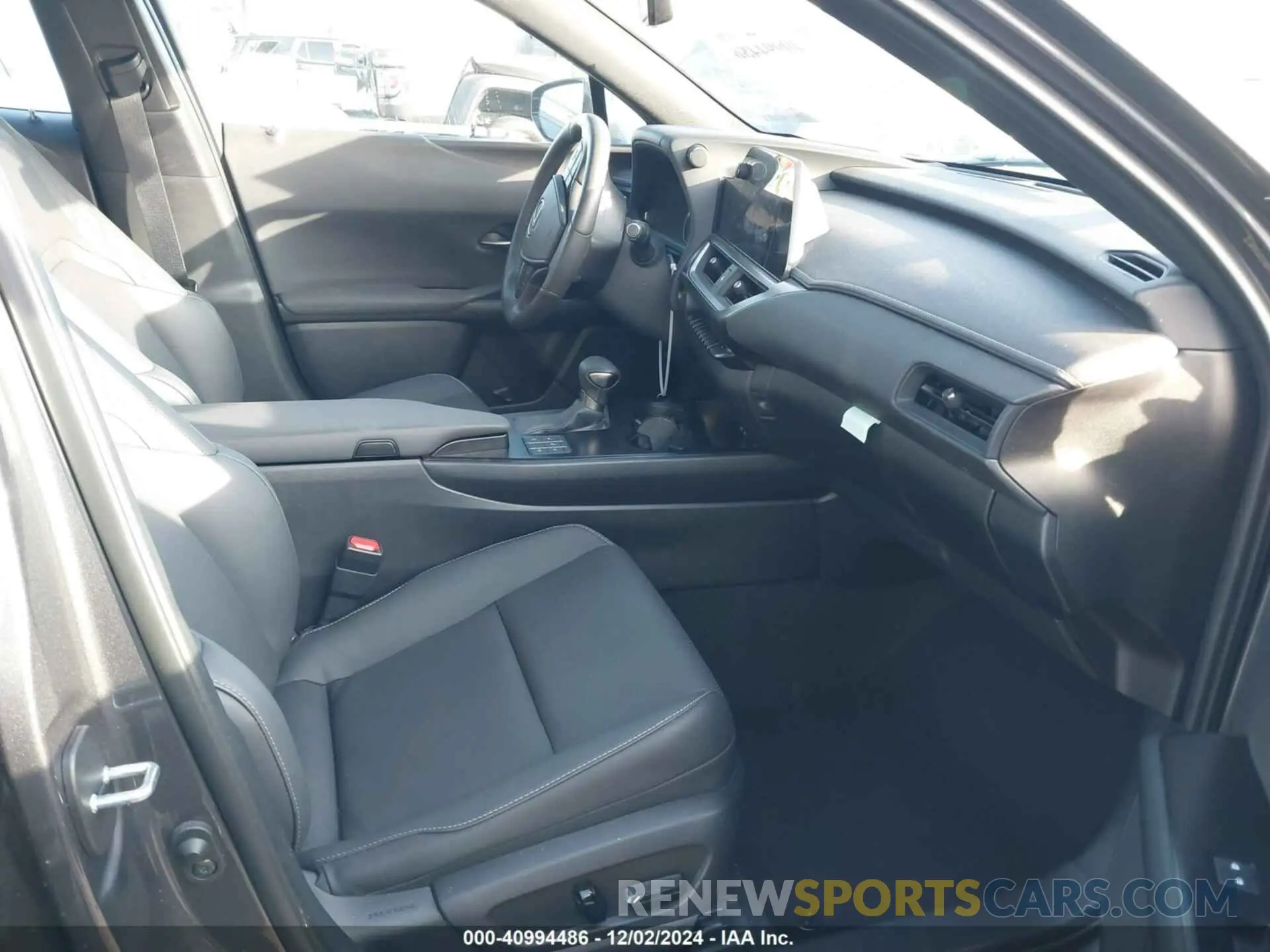 5 Photograph of a damaged car JTHB6JBH1R2179293 LEXUS UX 250H 2024