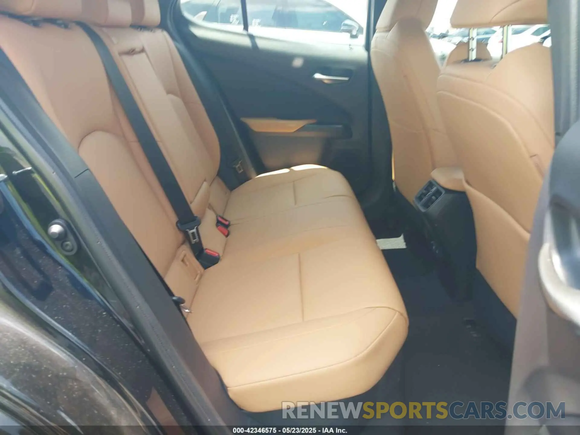 8 Photograph of a damaged car JTHP6JBH1R2191479 LEXUS UX 250H 2024