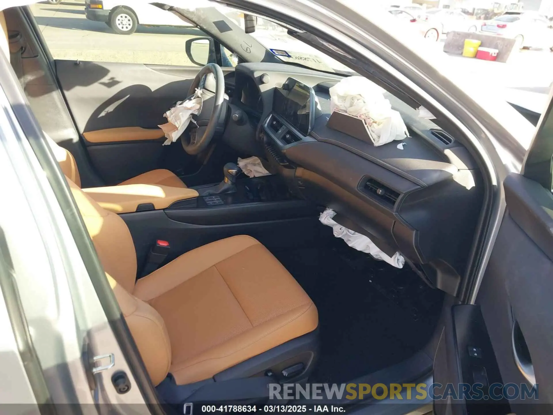 5 Photograph of a damaged car JTHP6JBH6R2174287 LEXUS UX 250H 2024