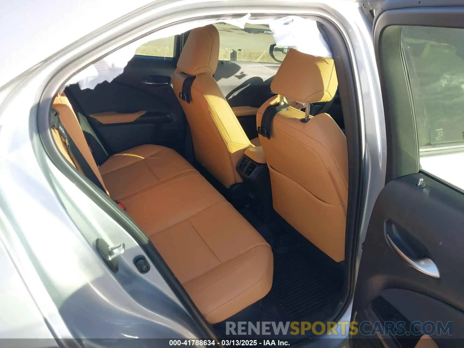 8 Photograph of a damaged car JTHP6JBH6R2174287 LEXUS UX 250H 2024