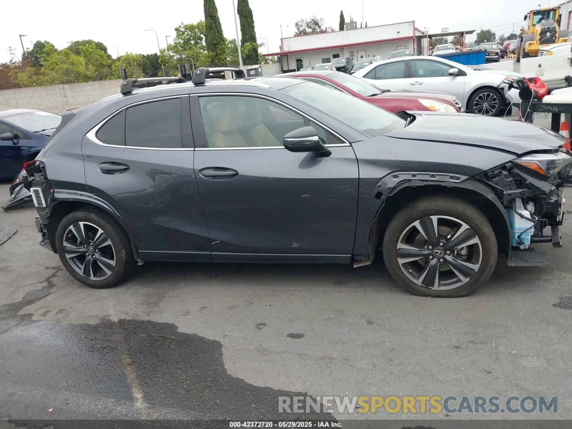 14 Photograph of a damaged car JTHP6JBH6R2177772 LEXUS UX 250H 2024