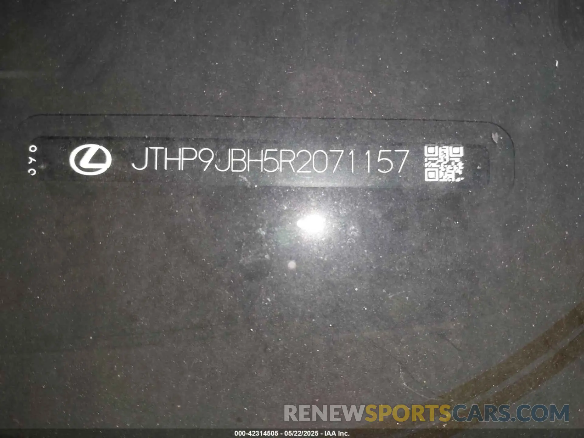 18 Photograph of a damaged car JTHP9JBH5R2071157 LEXUS UX 250H 2024