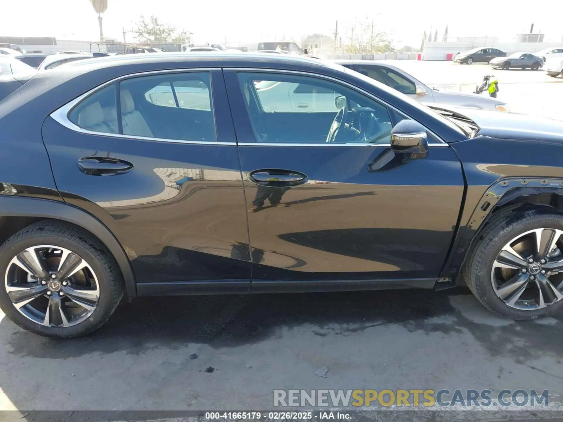 14 Photograph of a damaged car JTHX6JBH7R2162231 LEXUS UX 250H 2024