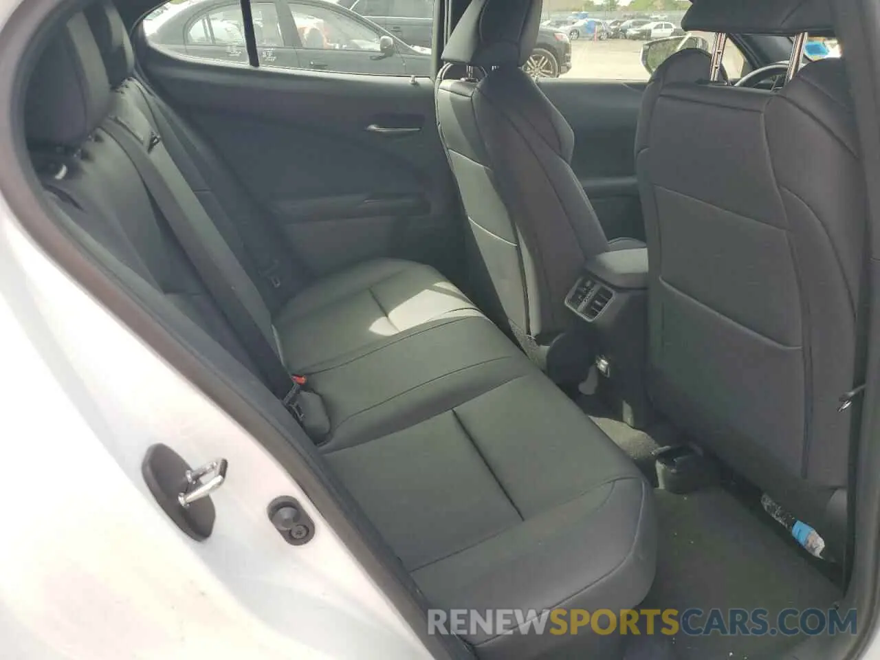 10 Photograph of a damaged car JTHR9JBH9N2060634 LEXUS UX 250H BA 2022
