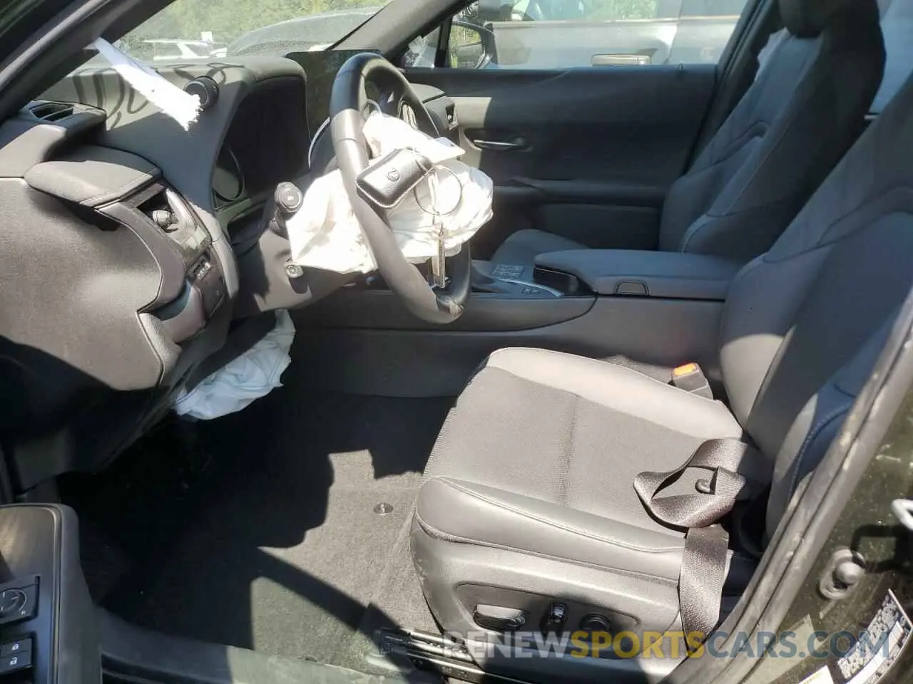 7 Photograph of a damaged car JTHP9JBH6P2065249 LEXUS UX 250H PR 2023