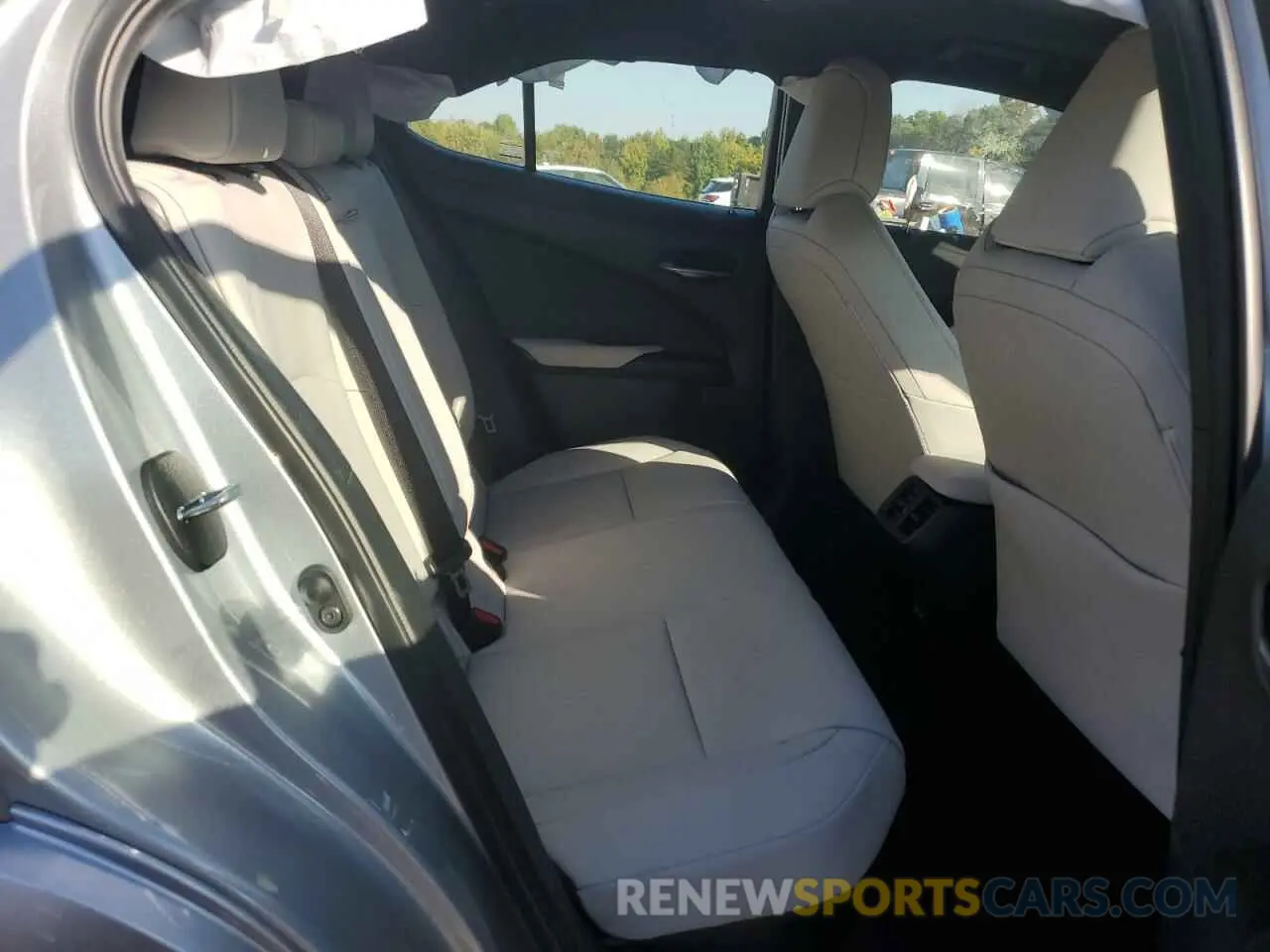 11 Photograph of a damaged car JTHP9JBH6P2068037 LEXUS UX 250H PR 2023