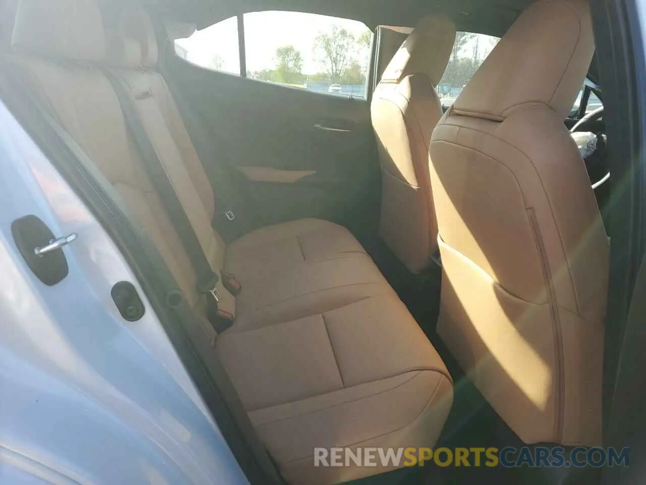 10 Photograph of a damaged car JTHP9JBH6R2077520 LEXUS UX 250H PR 2024