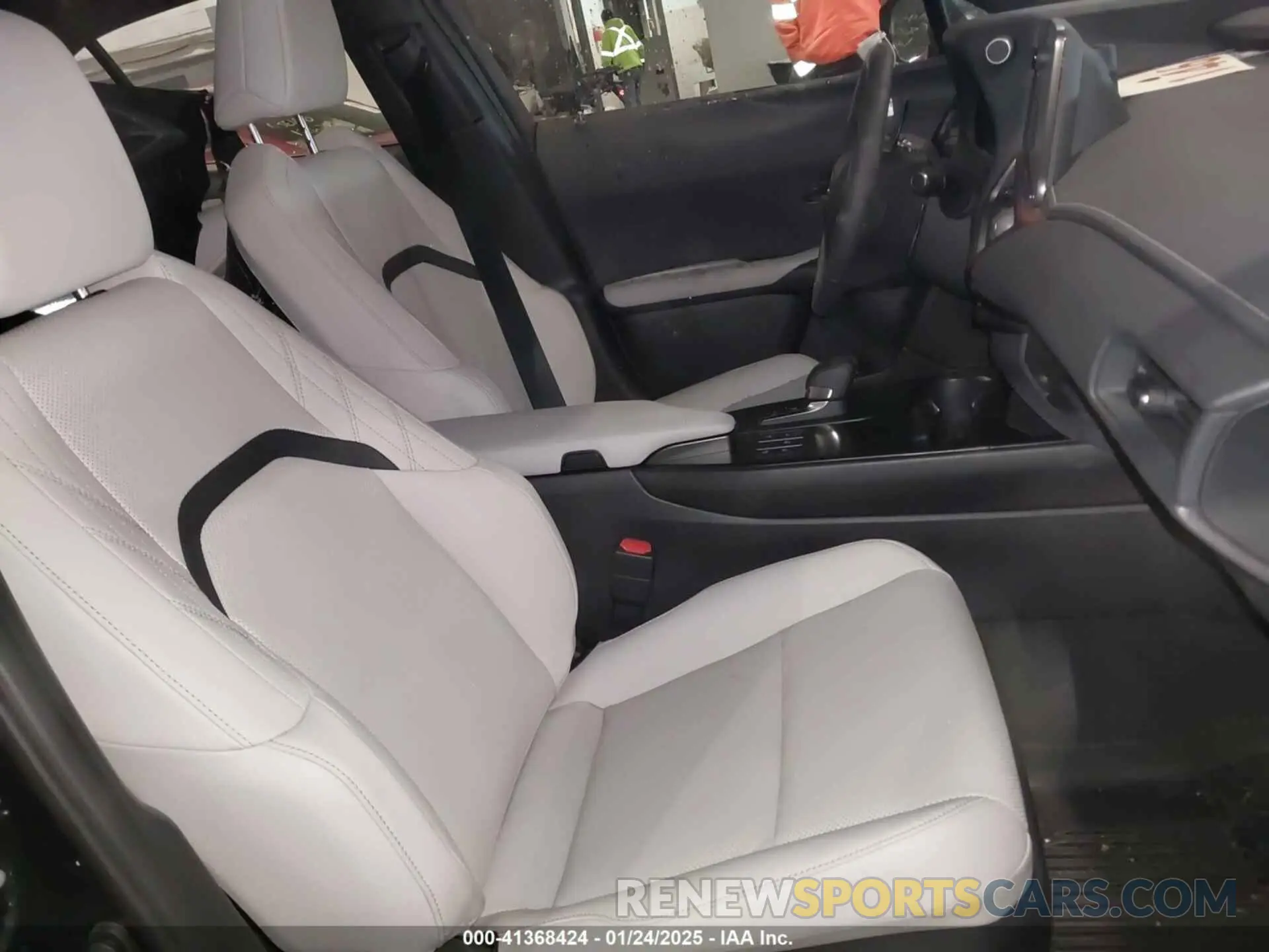 8 Photograph of a damaged car JTHUCJDH8S2003698 LEXUS UX 300H 2025