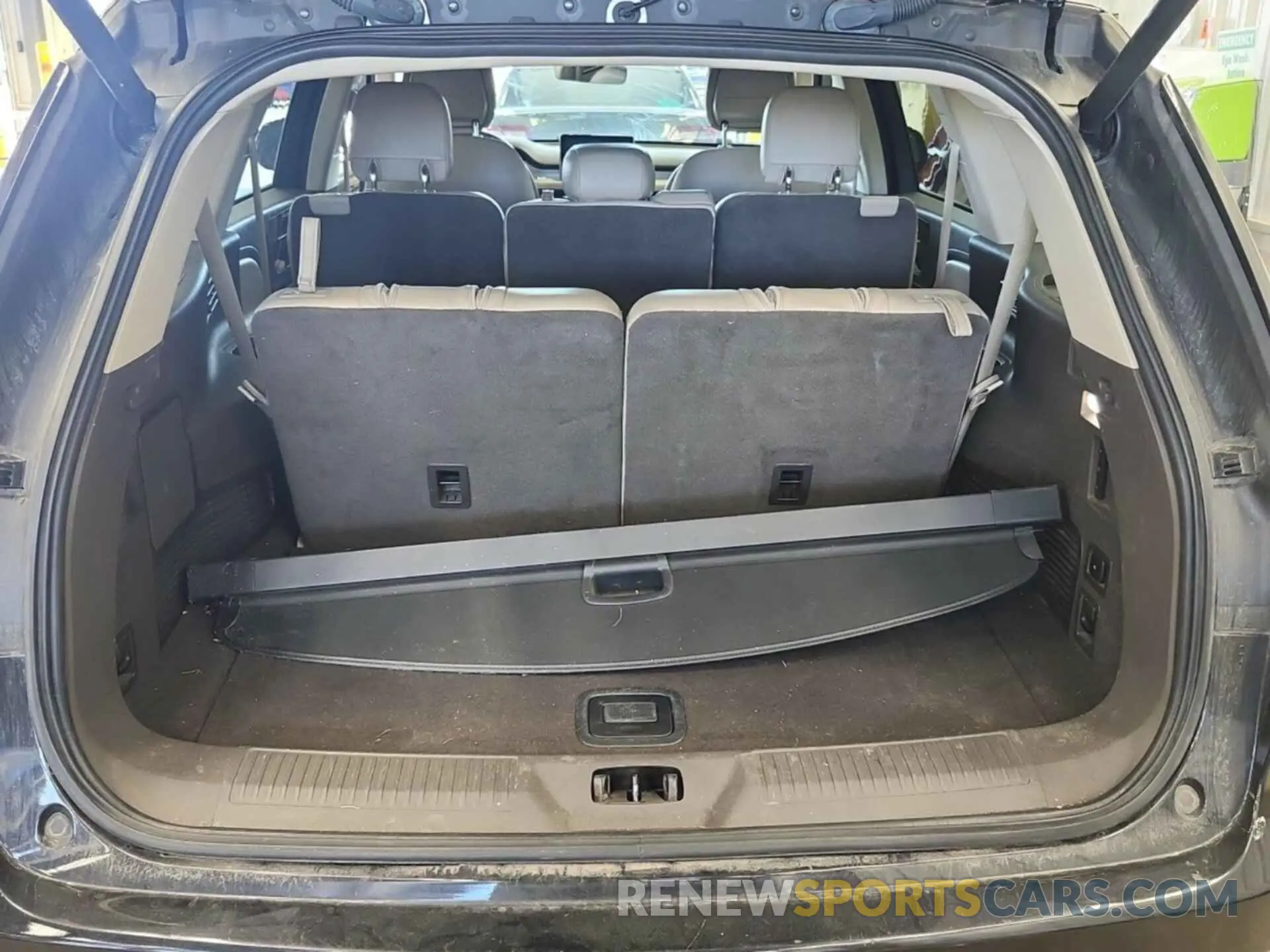 3 Photograph of a damaged car 5LM5J6XC1LGL24956 LINCOLN AVIATOR 2020