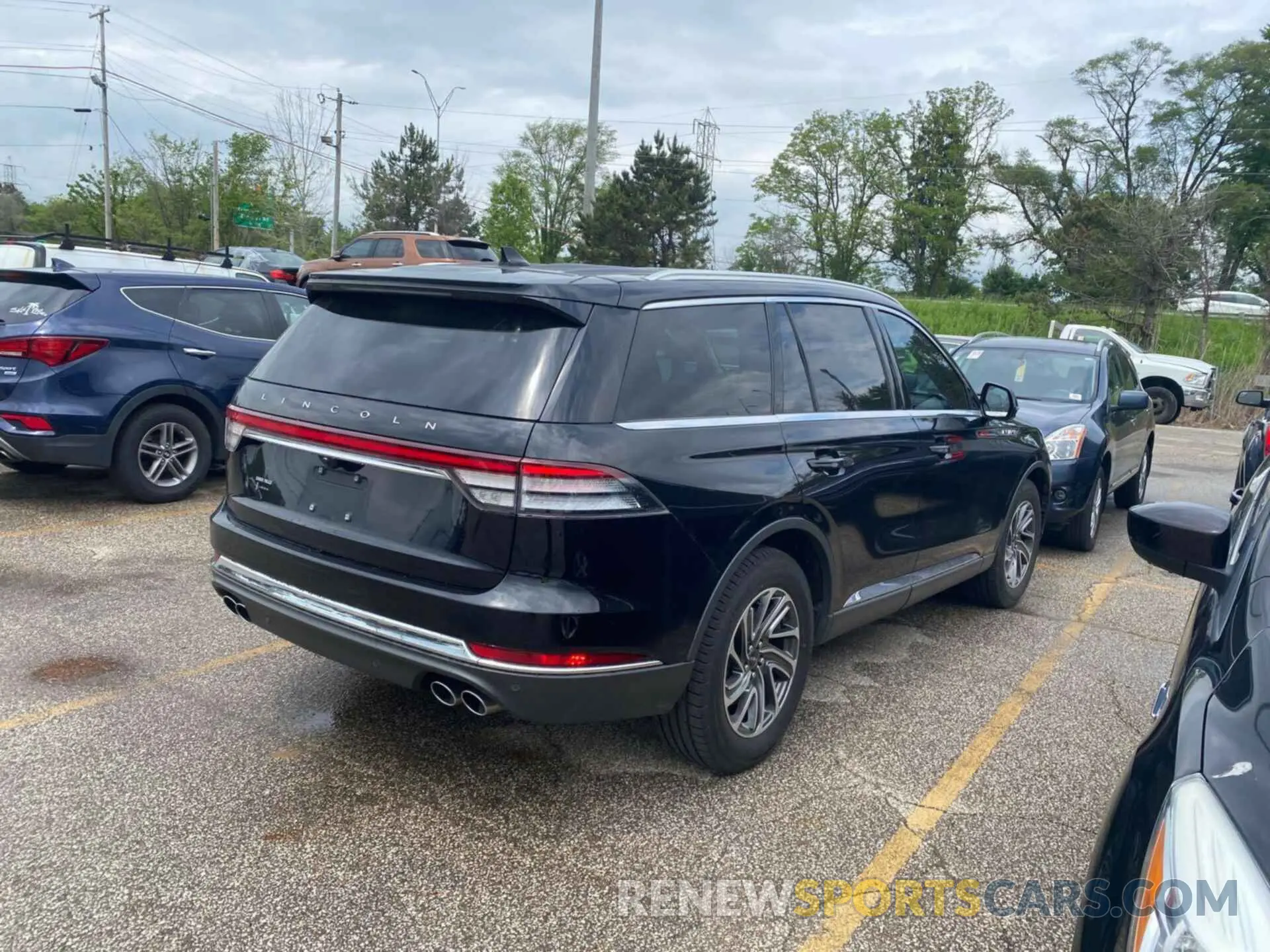 13 Photograph of a damaged car 5LM5J6XC8LGL09774 LINCOLN AVIATOR 2020