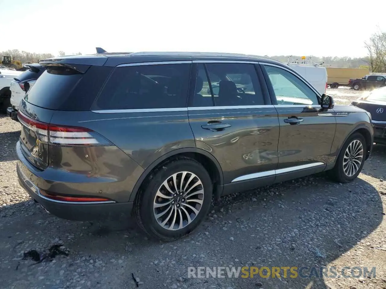 3 Photograph of a damaged car 5LM5J7WC1LGL02236 LINCOLN AVIATOR 2020
