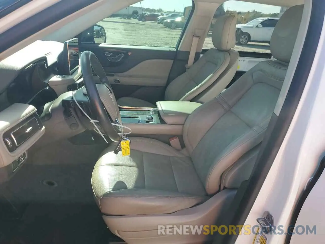 7 Photograph of a damaged car 5LM5J7WCXLGL10805 LINCOLN AVIATOR 2020