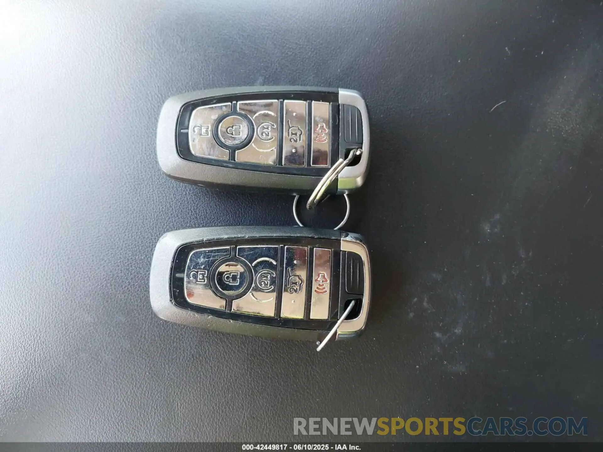11 Photograph of a damaged car 5LM5J7XC1LGL05121 LINCOLN AVIATOR 2020