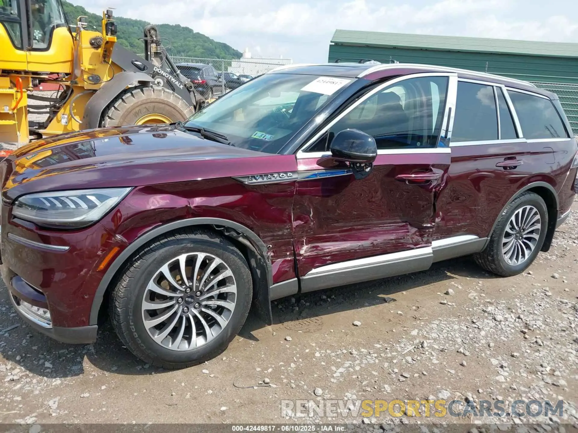 6 Photograph of a damaged car 5LM5J7XC1LGL05121 LINCOLN AVIATOR 2020