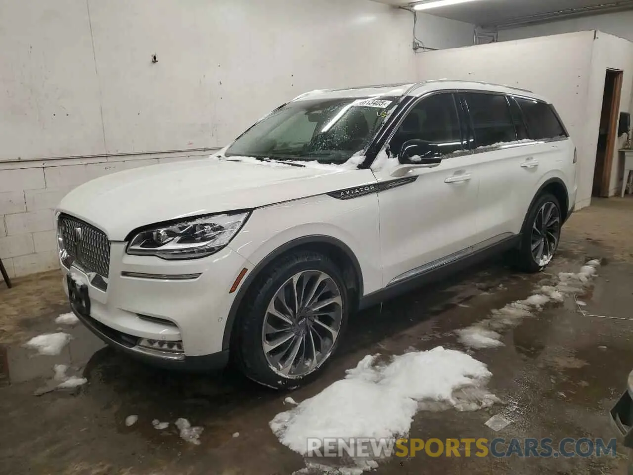 1 Photograph of a damaged car 5LM5J7XC1LGL20248 LINCOLN AVIATOR 2020