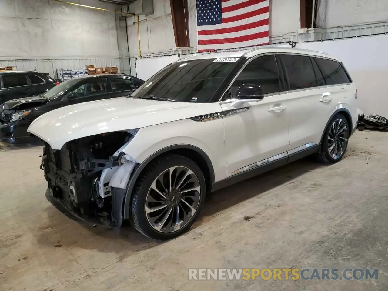 1 Photograph of a damaged car 5LM5J7XC3LGL06805 LINCOLN AVIATOR 2020