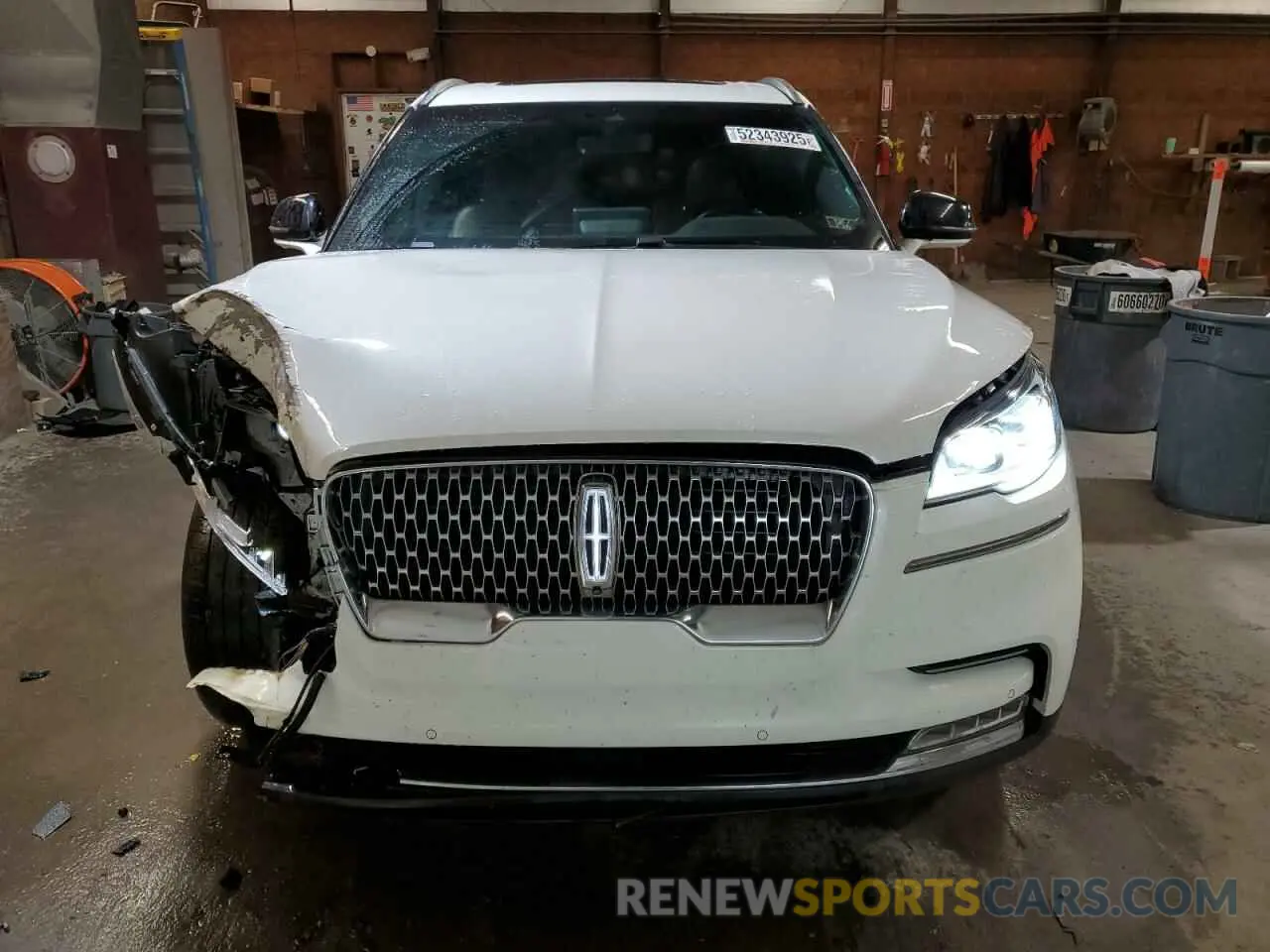 5 Photograph of a damaged car 5LM5J7XC3LGL16380 LINCOLN AVIATOR 2020