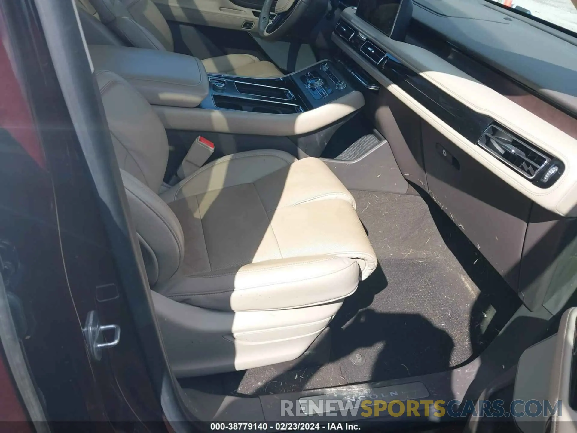 5 Photograph of a damaged car 5LM5J7XC6LGL14316 LINCOLN AVIATOR 2020