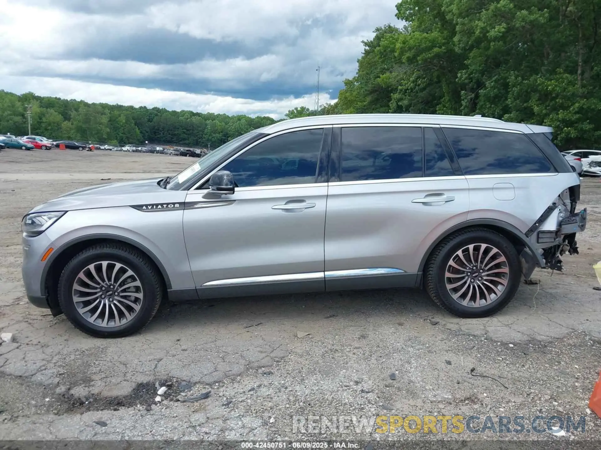 14 Photograph of a damaged car 5LM5J7XC7LGL15541 LINCOLN AVIATOR 2020