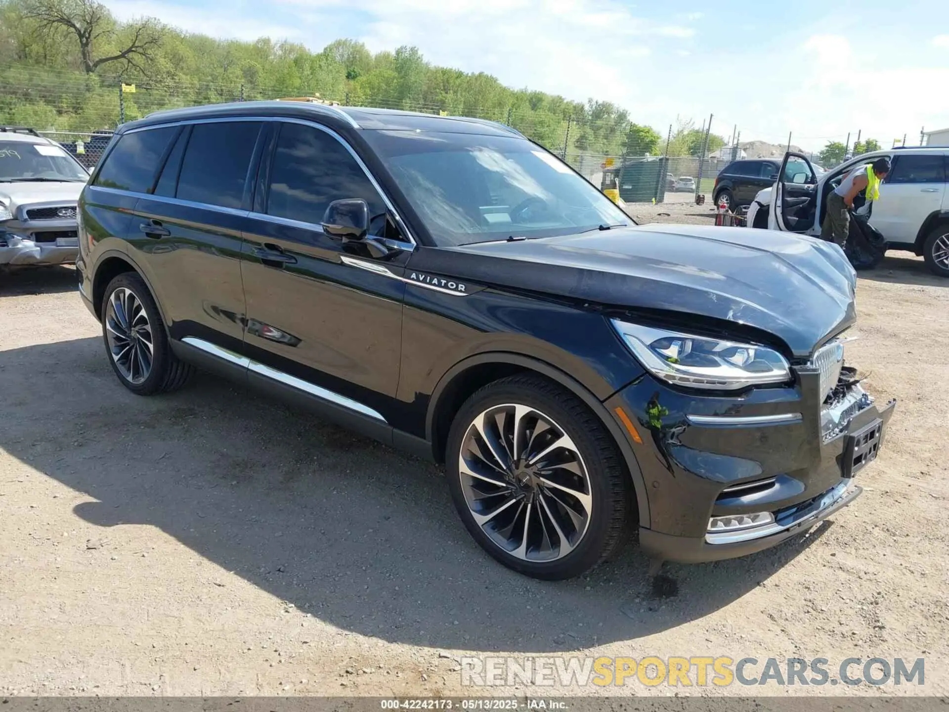 1 Photograph of a damaged car 5LM5J7XC7LGL37068 LINCOLN AVIATOR 2020