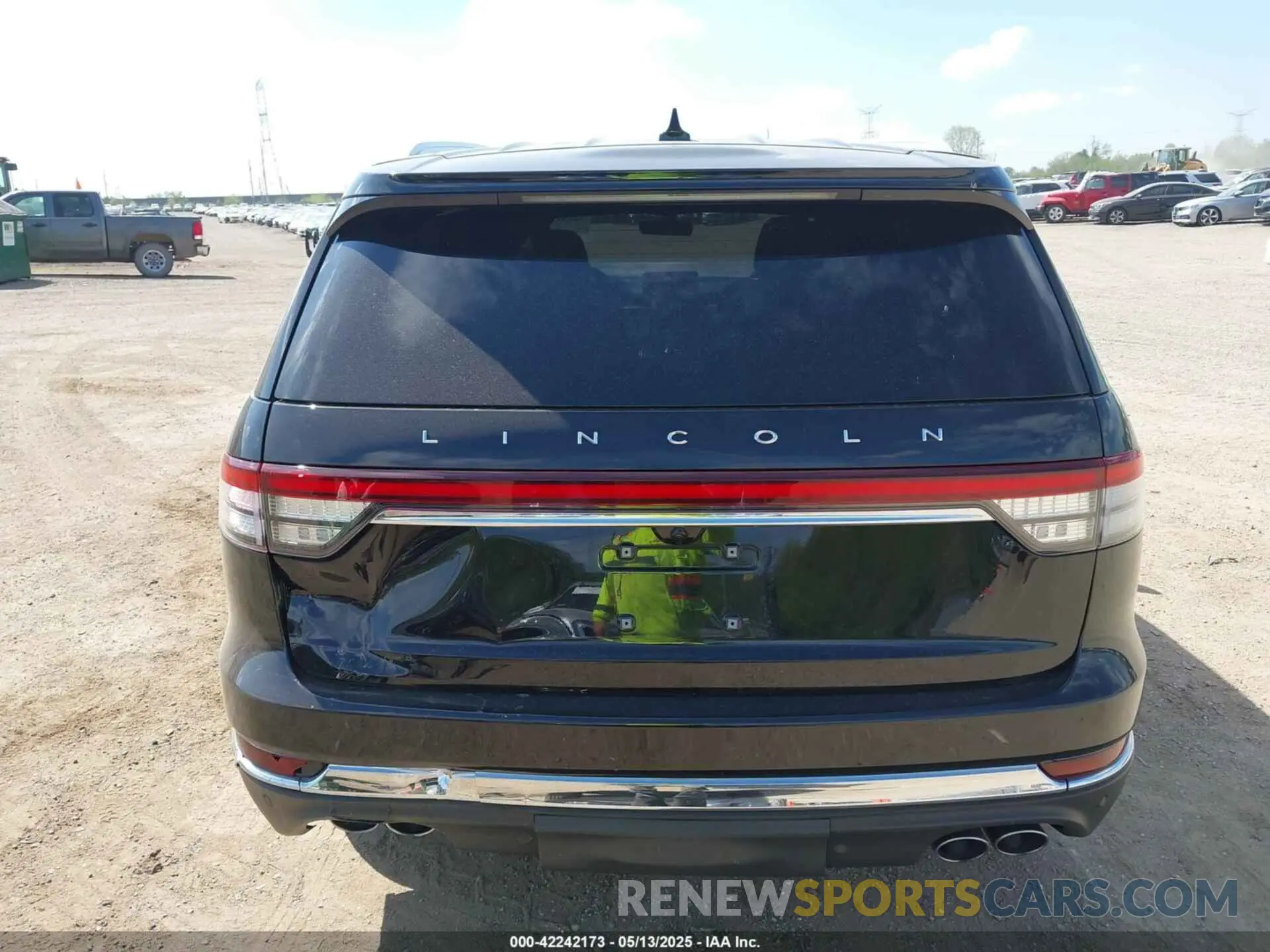 16 Photograph of a damaged car 5LM5J7XC7LGL37068 LINCOLN AVIATOR 2020