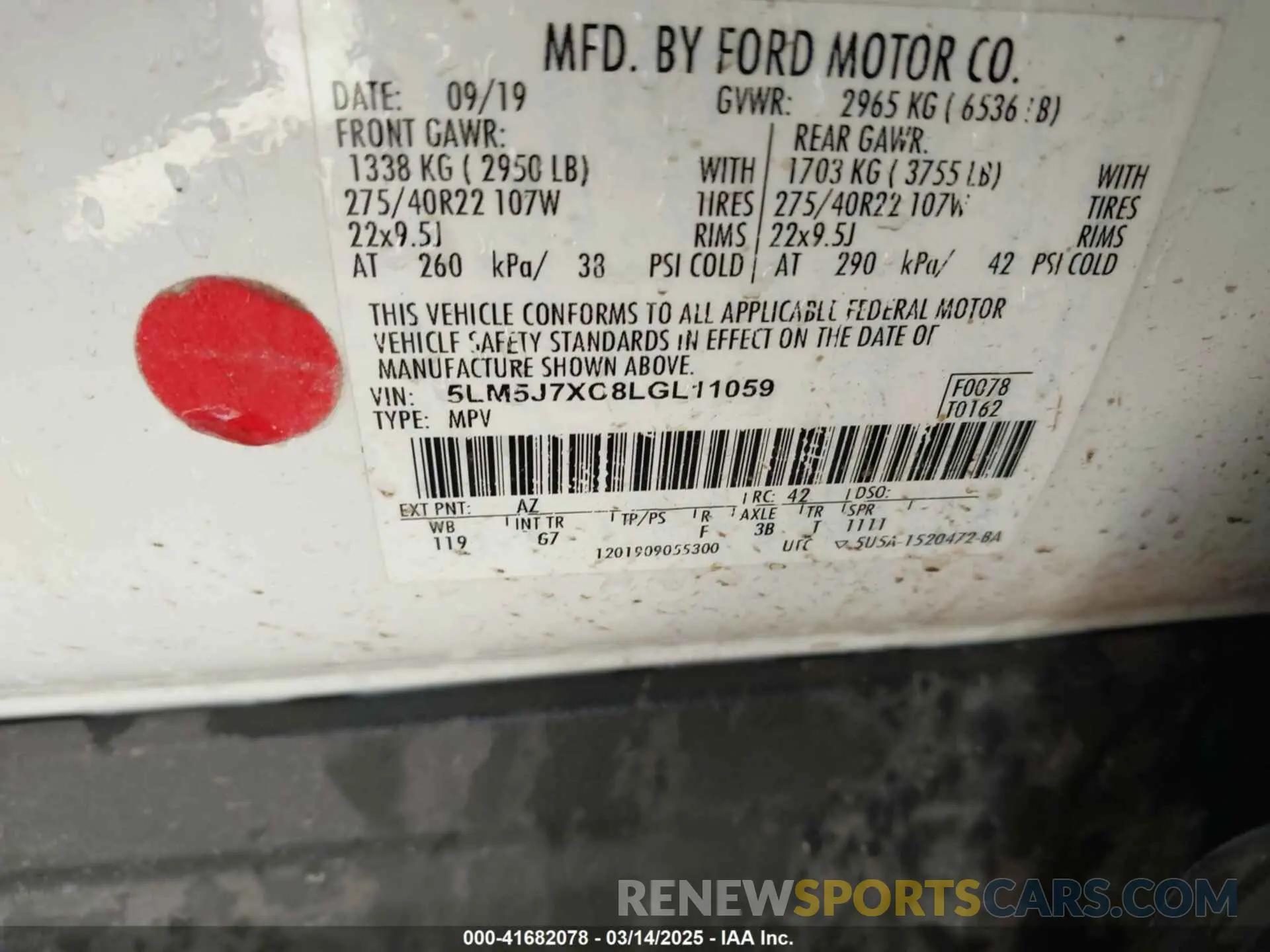9 Photograph of a damaged car 5LM5J7XC8LGL11059 LINCOLN AVIATOR 2020